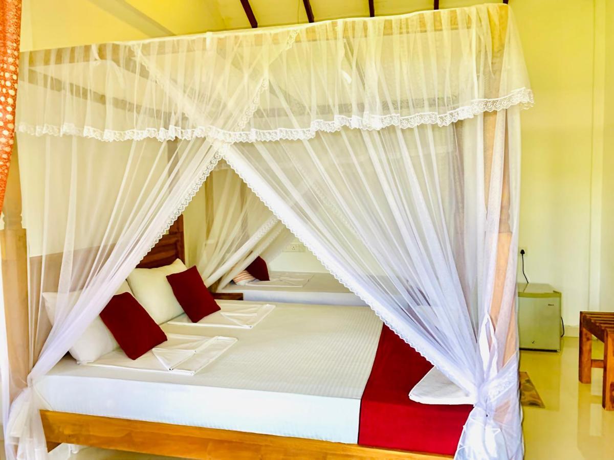 Green Hut Nature Resort سيغيرِيا المظهر الخارجي الصورة