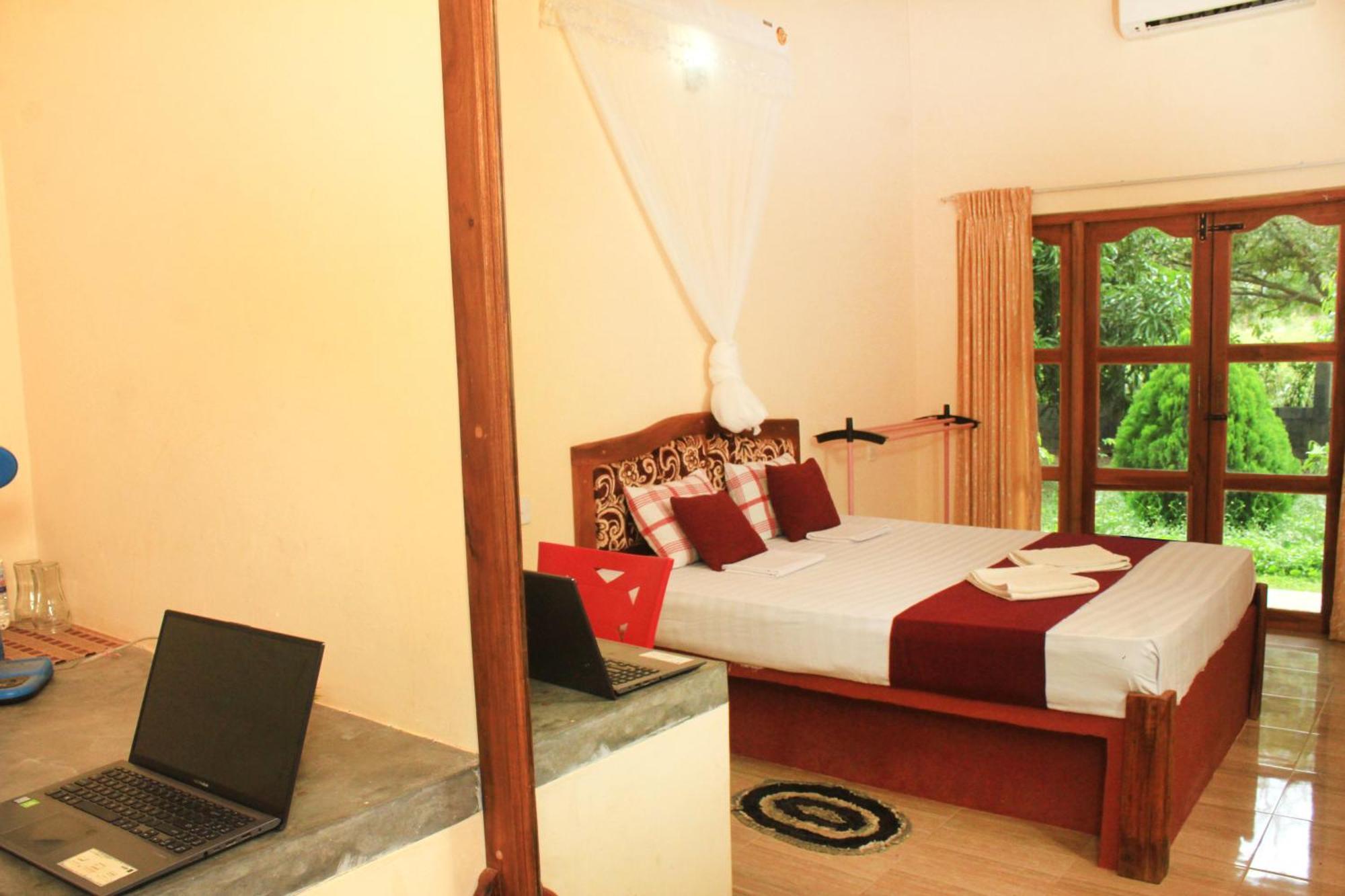 Green Hut Nature Resort سيغيرِيا المظهر الخارجي الصورة