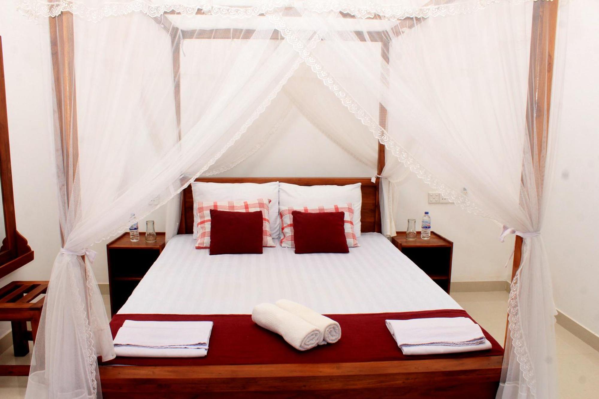 Green Hut Nature Resort سيغيرِيا المظهر الخارجي الصورة