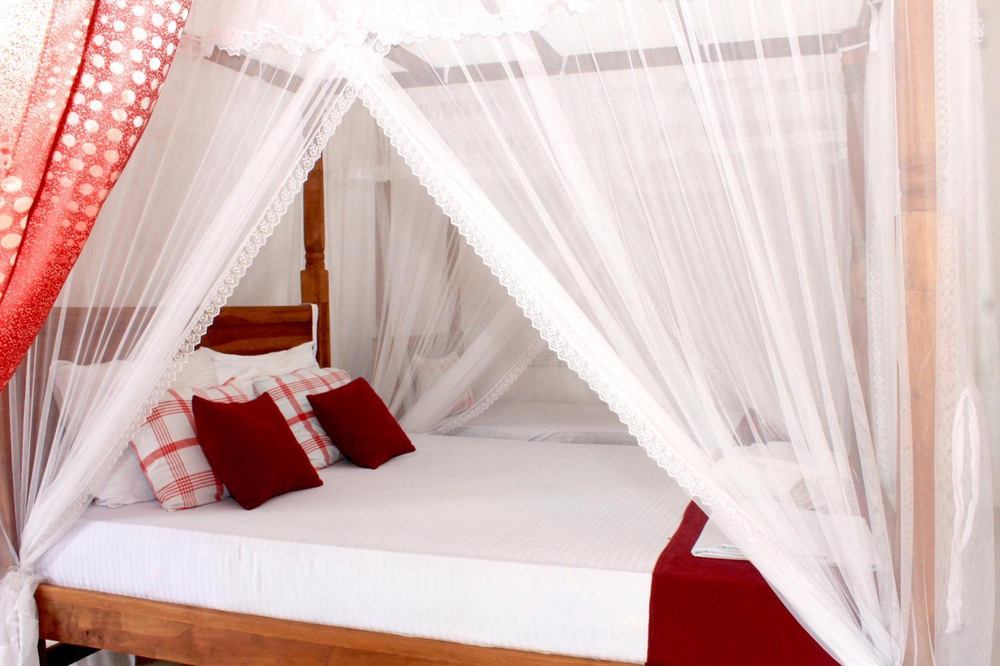 Green Hut Nature Resort سيغيرِيا المظهر الخارجي الصورة